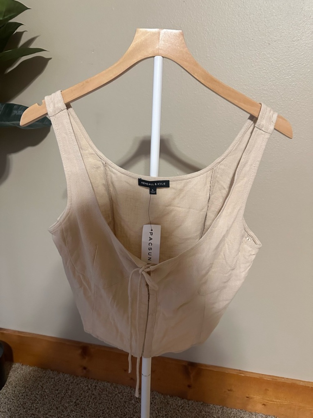 Kendall & Kylie Beige Tie-Front Linen-Blend Camisole
